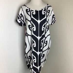 Hula Bay Polynesian Hawaiian Print Shift Dress